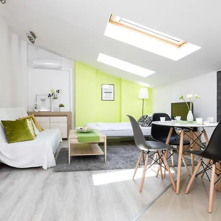 Lägenhet For 4 Guests With Air Conditioning Close To Main Square Kraków